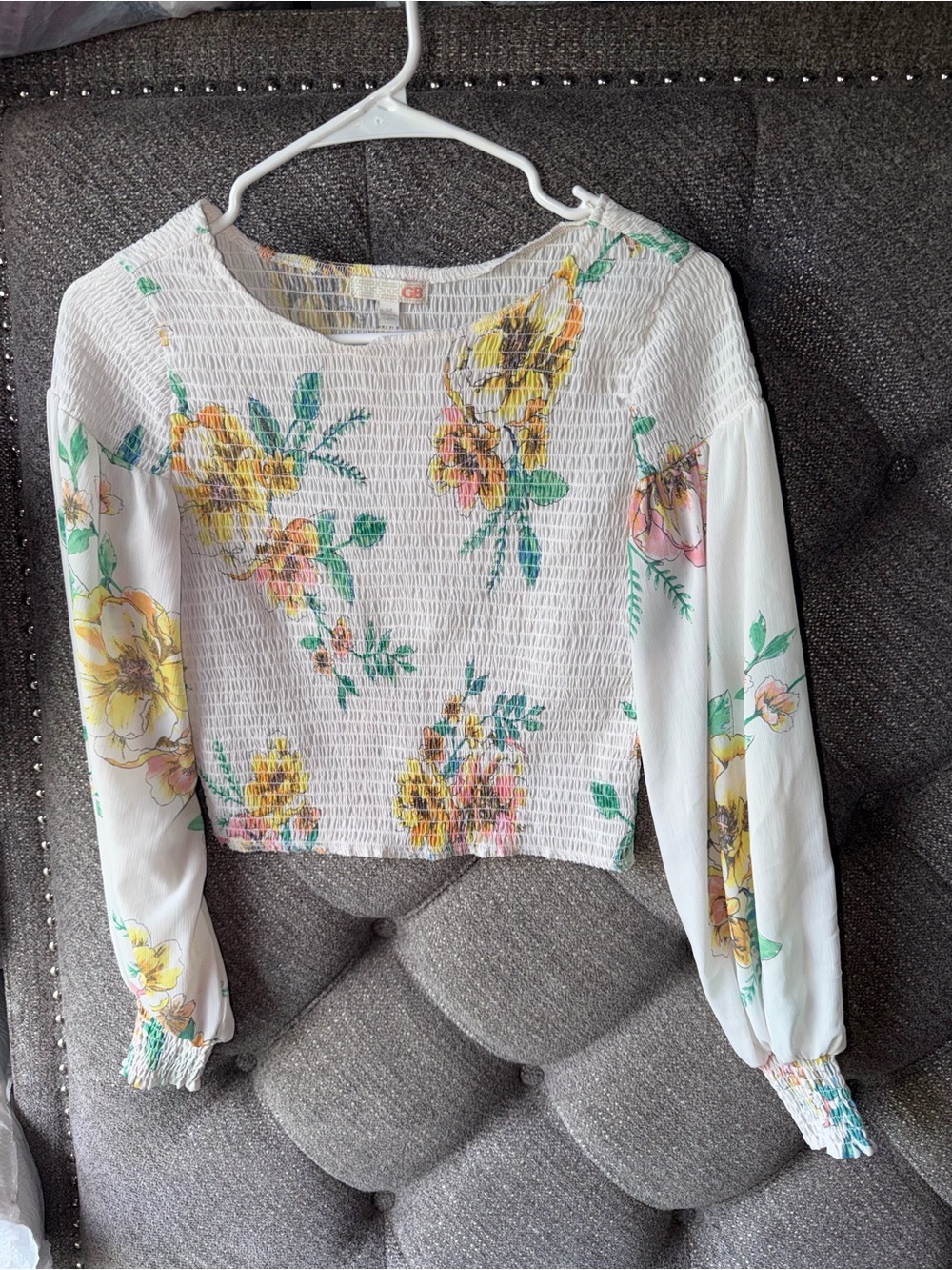 Gianni Bini White Floral Smocked Long-Sleeve Blouse